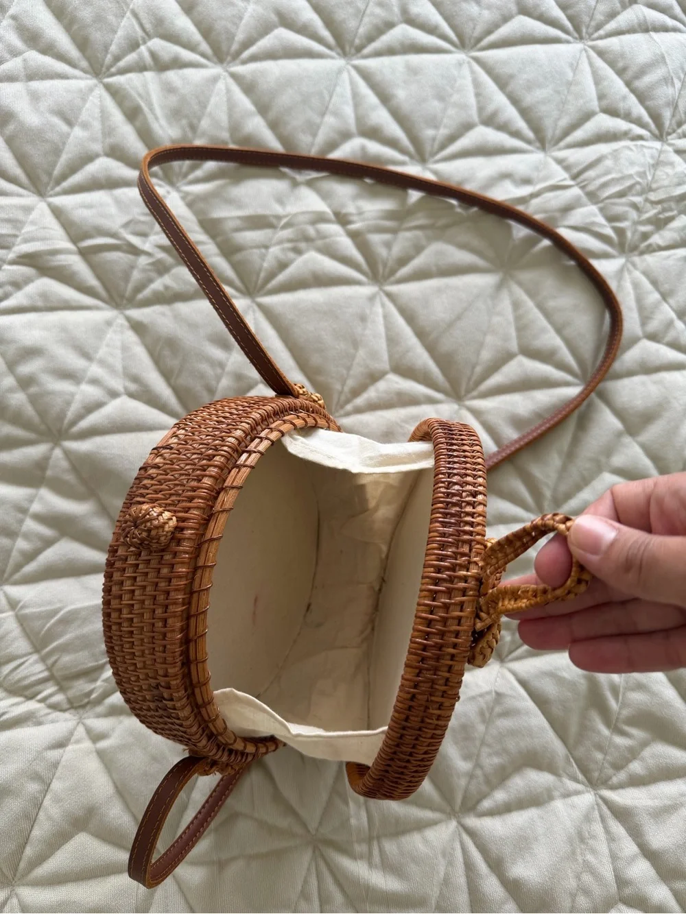 Round Woven Rattan Crossbody Bag – Boho Summer Essential